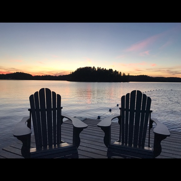 Meet your Posher, Emilia - Picture 1 of 1